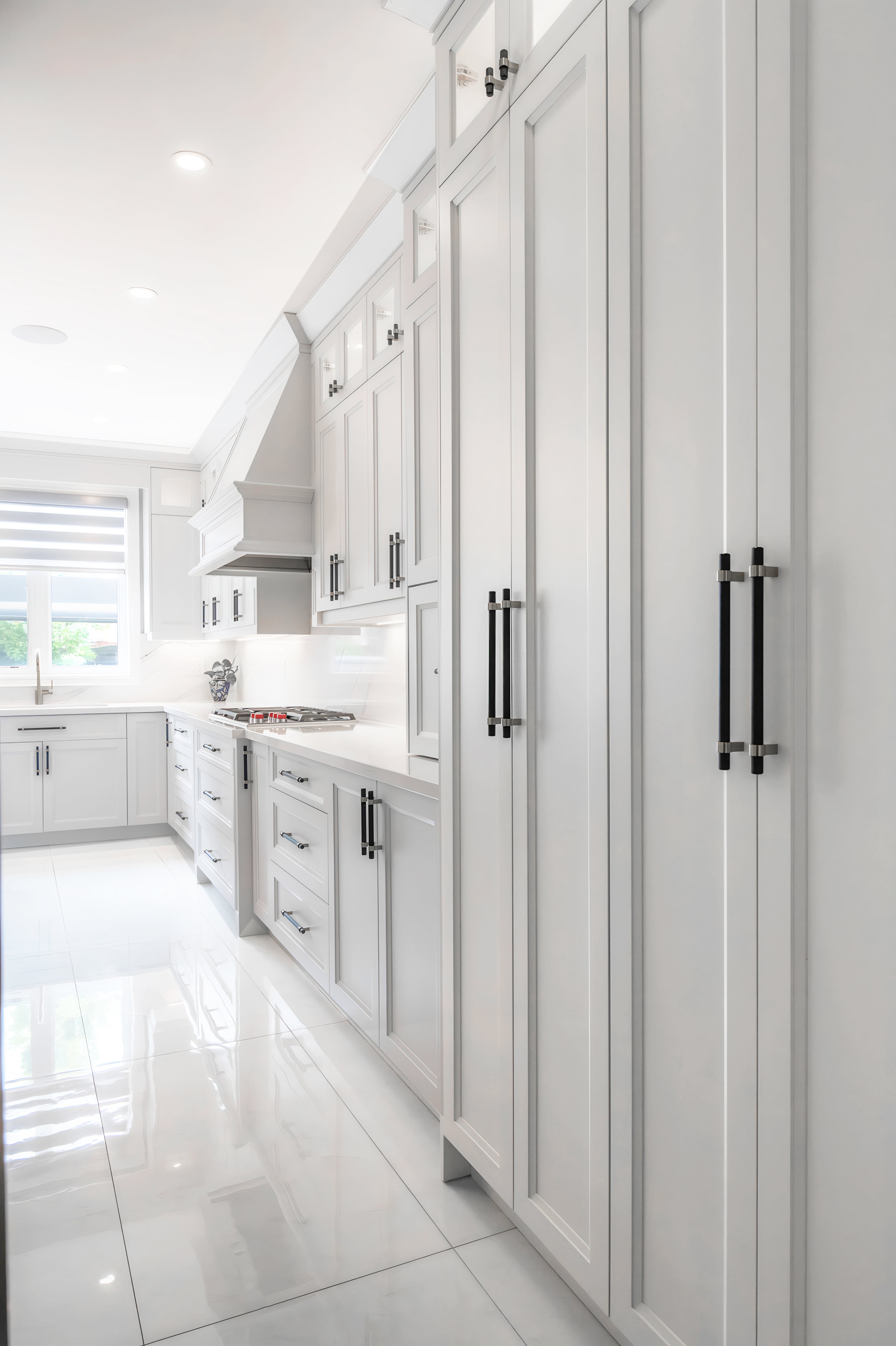 Amarone — Full Renovations interior design in Mississauga, ON by Theia Design Studio — photo 5