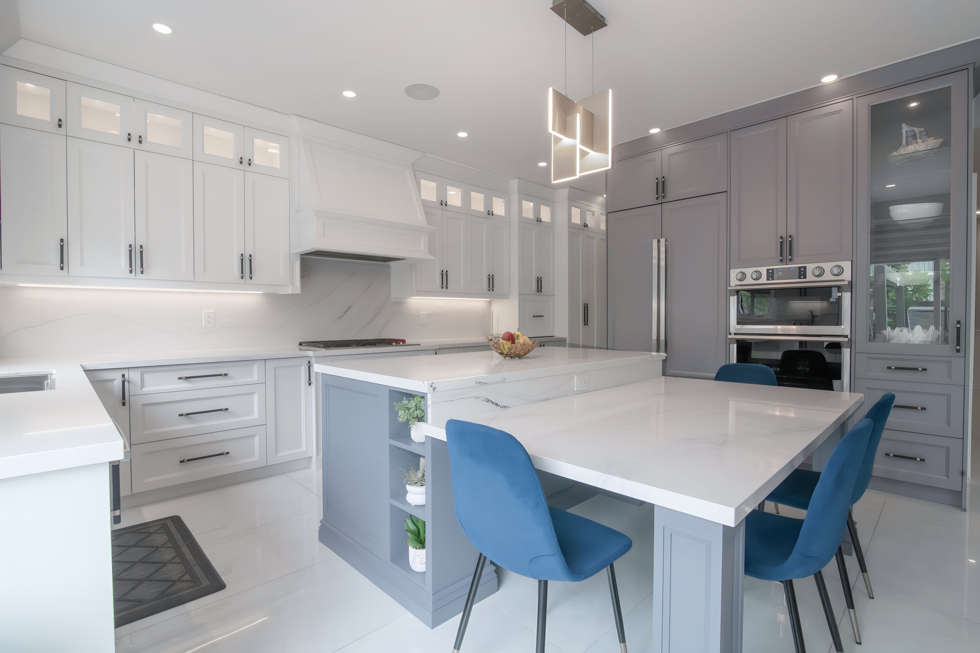 Amarone — Full Renovations interior design in Mississauga, ON by Theia Design Studio — photo 1