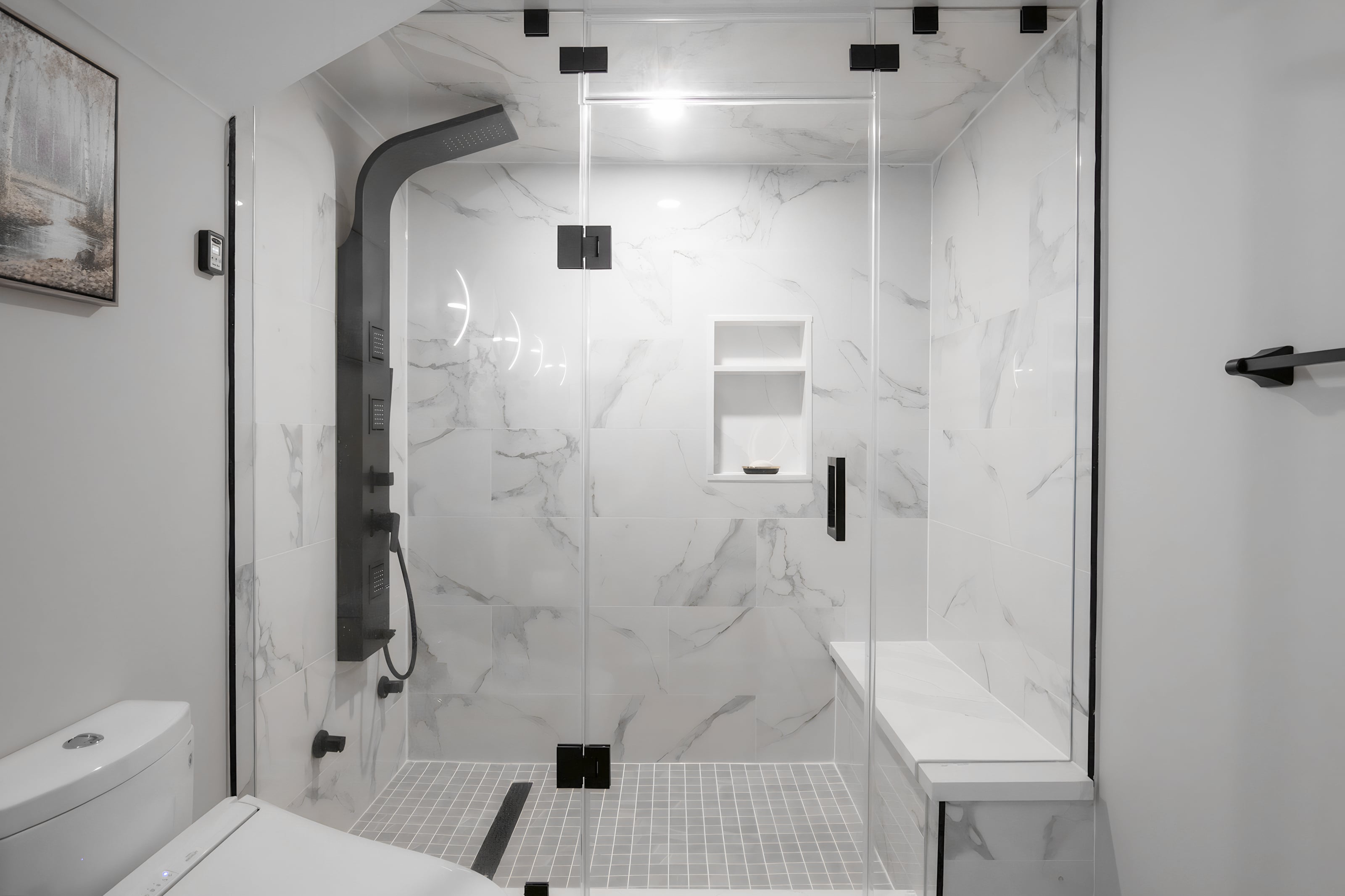 Amarone — Full Renovations interior design in Mississauga, ON by Theia Design Studio — photo 31