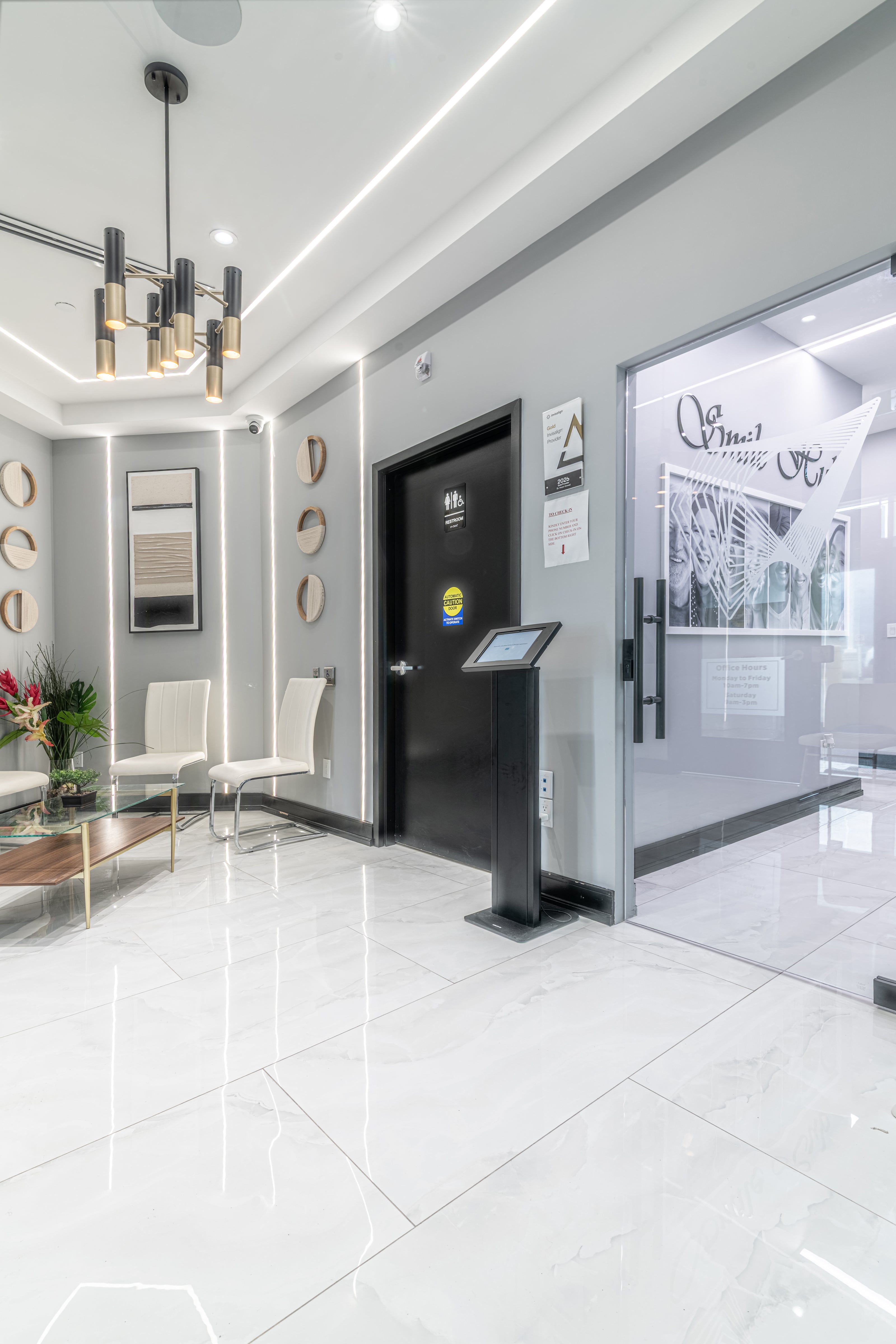 Dental Clinic — Clinics interior design in Brampton, ON by Theia Design Studio — photo 2