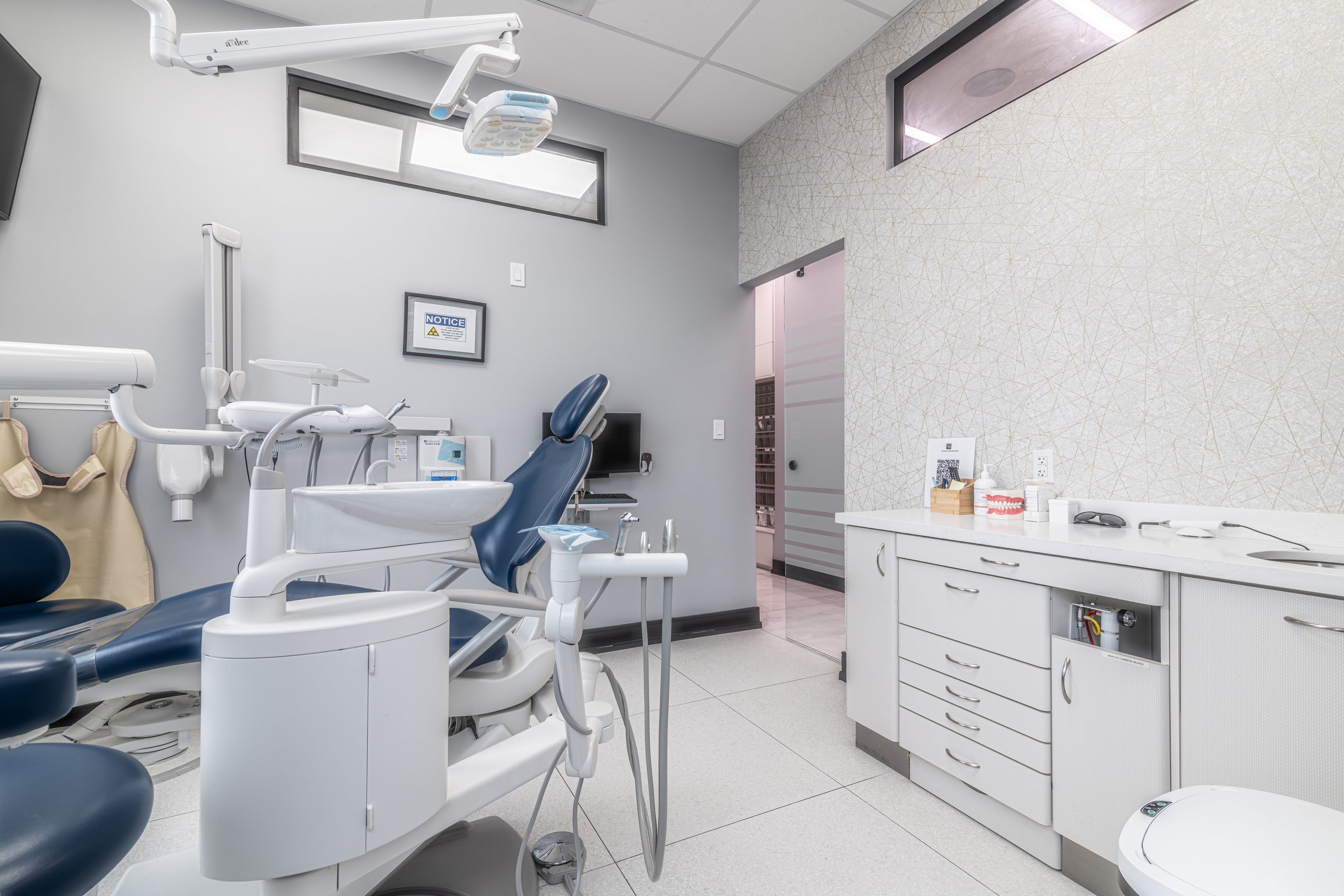 Dental Clinic — Clinics interior design in Brampton, ON by Theia Design Studio — photo 10