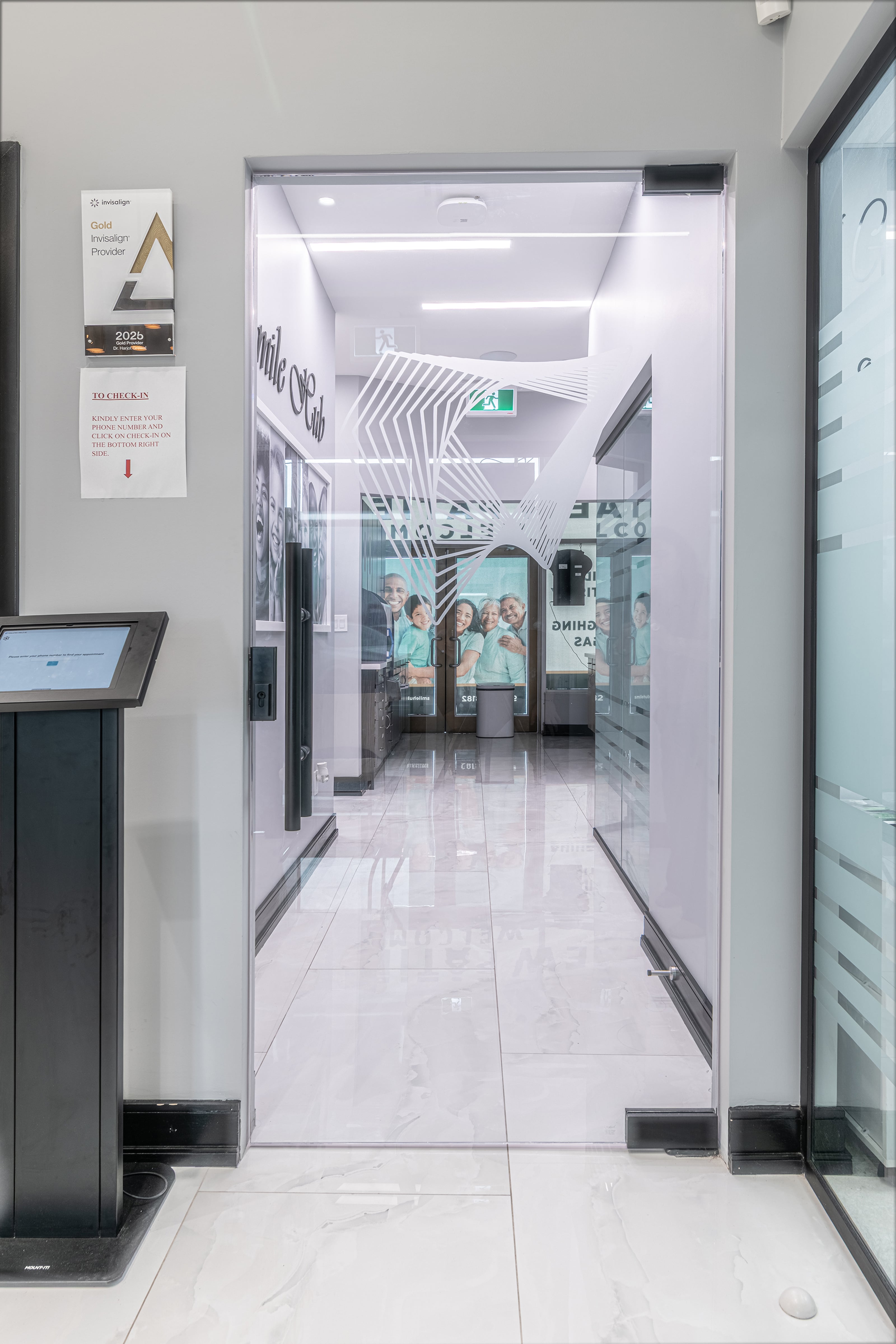 Dental Clinic — Clinics interior design in Brampton, ON by Theia Design Studio — photo 3