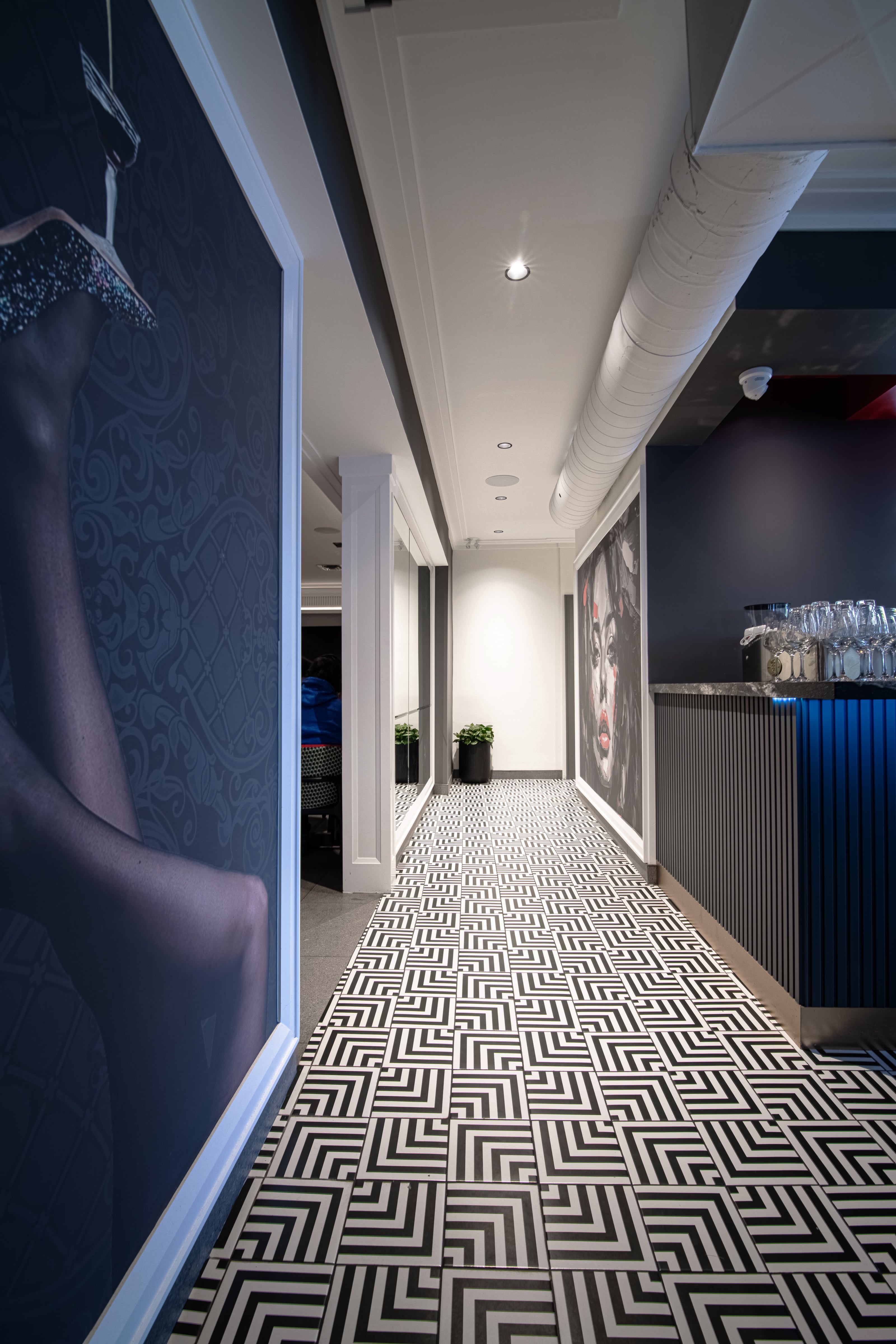 Fork On York — Restaurants interior design in Guelph, ON by Theia Design Studio — photo 6