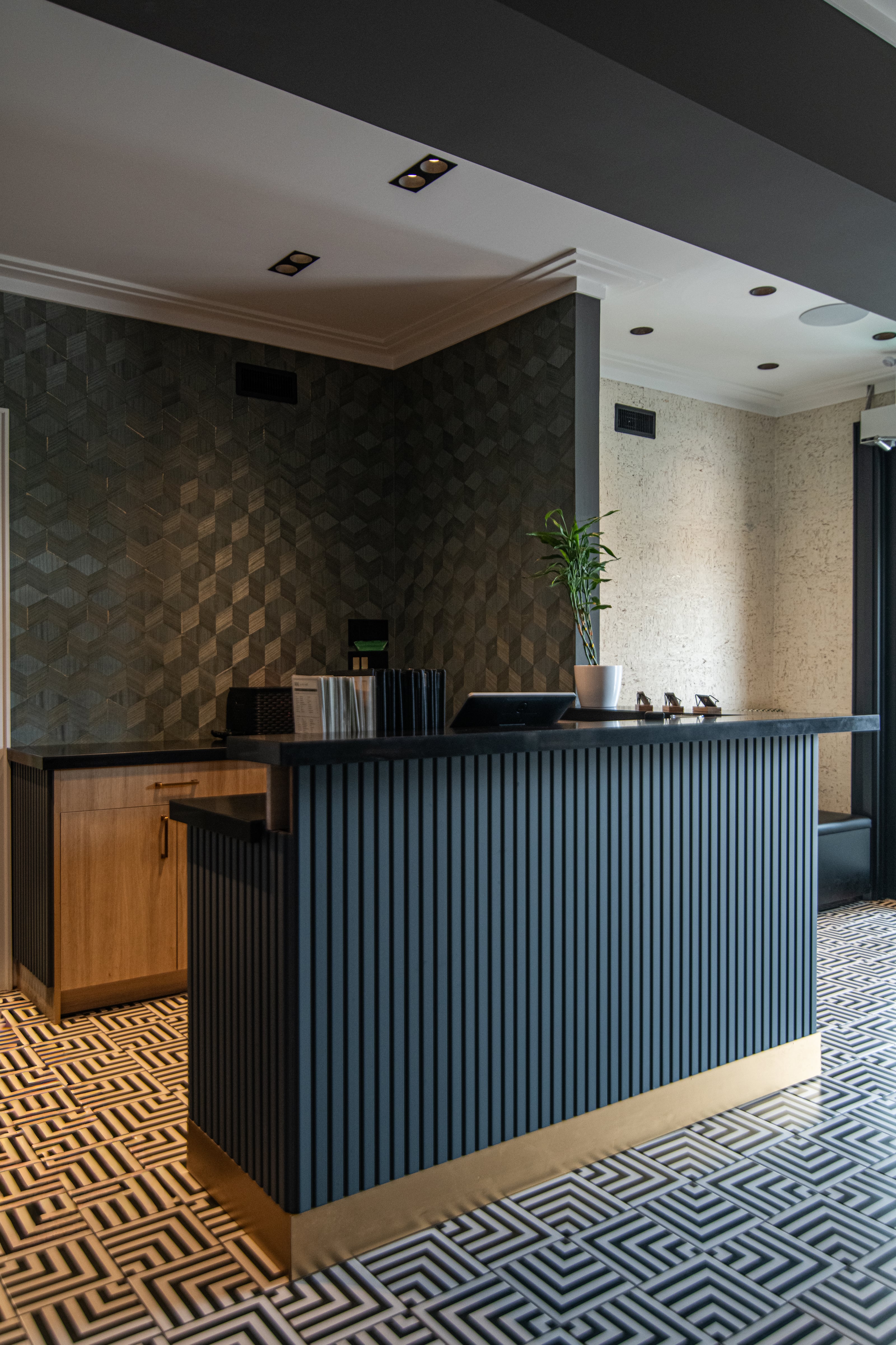 Fork On York — Restaurants interior design in Guelph, ON by Theia Design Studio — photo 7