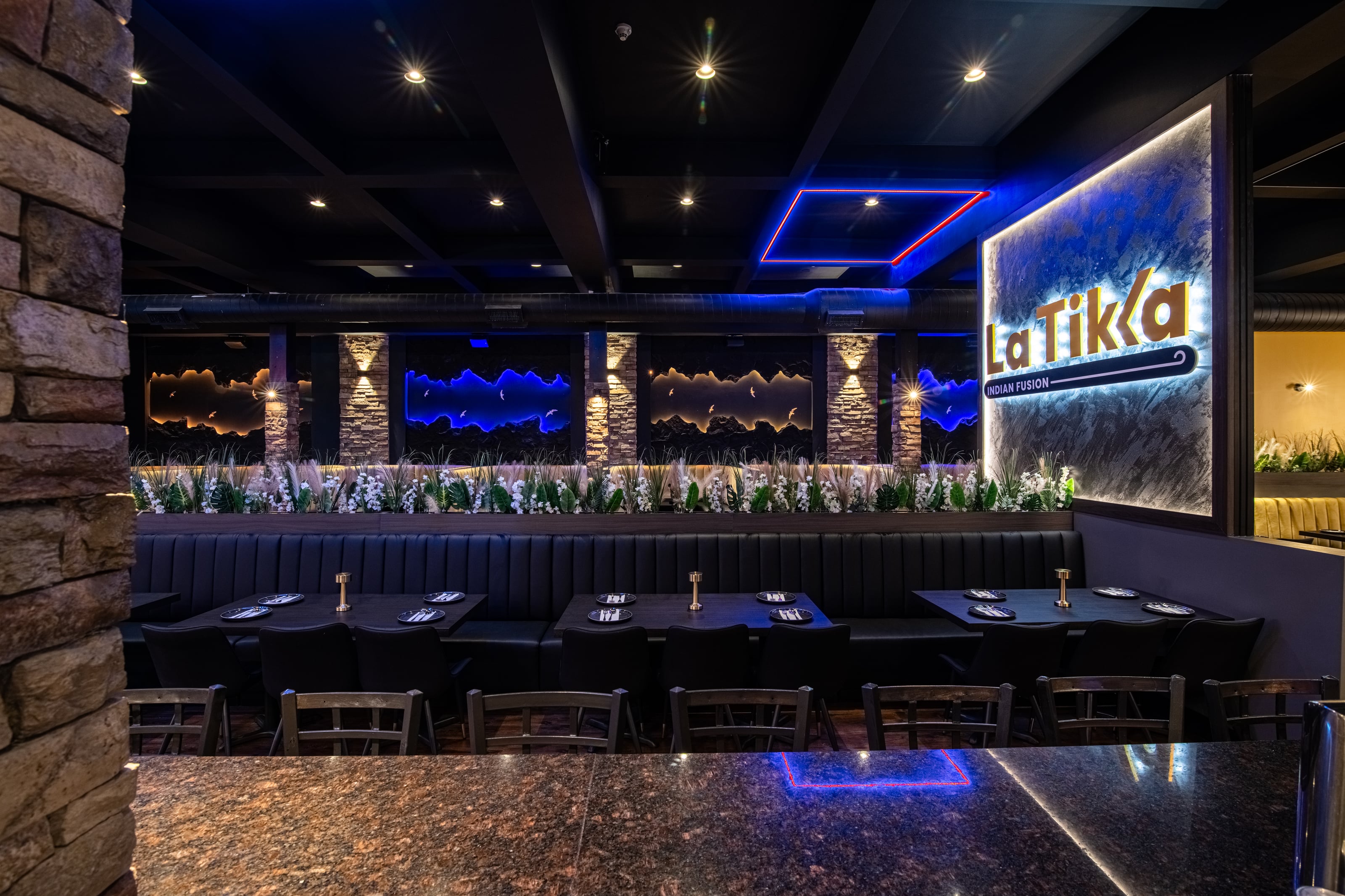 LA TIKKA HAMILTON — Restaurants interior design in Hamilton ON by Theia Design Studio — photo 17
