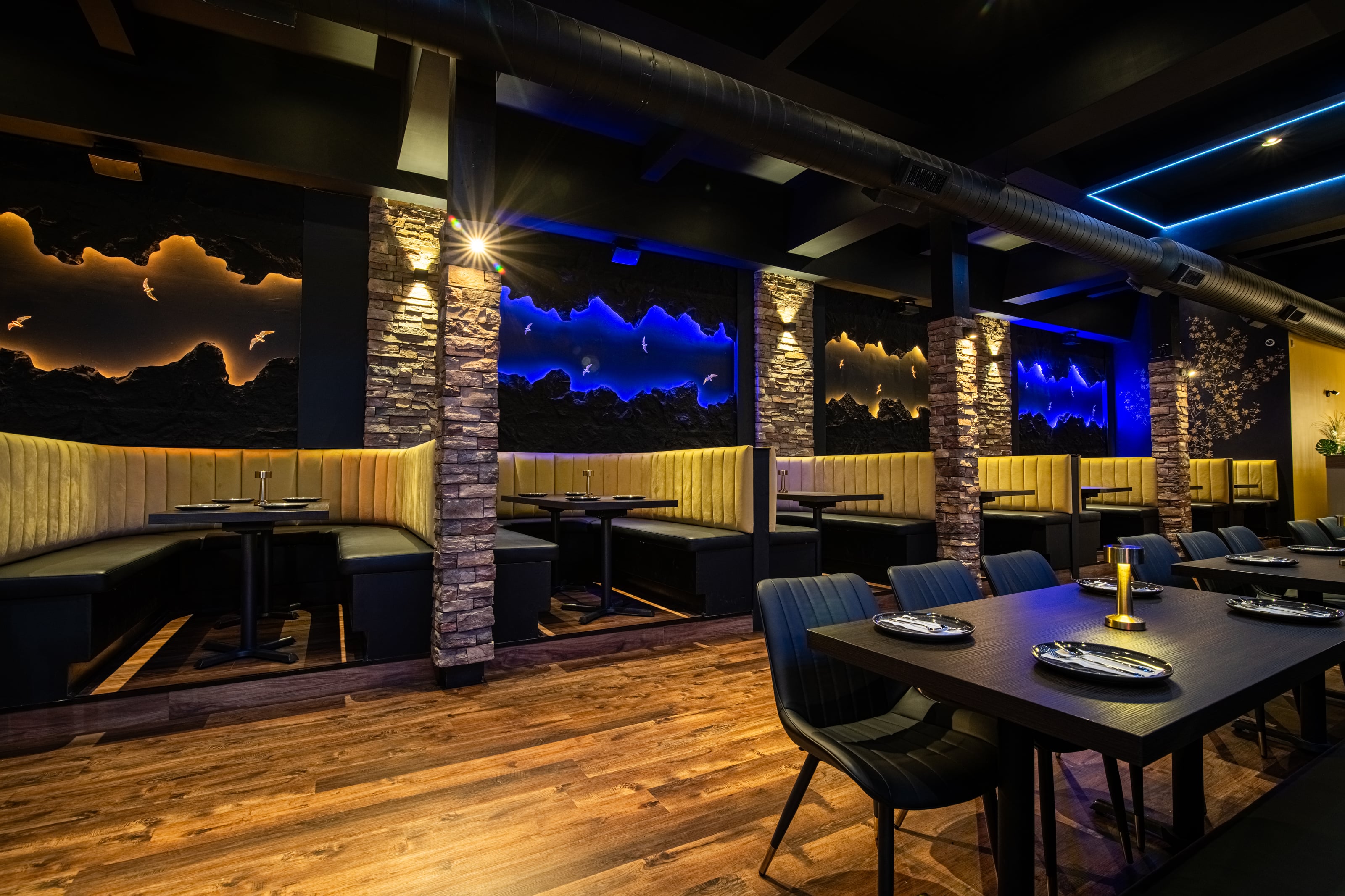 LA TIKKA HAMILTON — Restaurants interior design in Hamilton ON by Theia Design Studio — photo 9