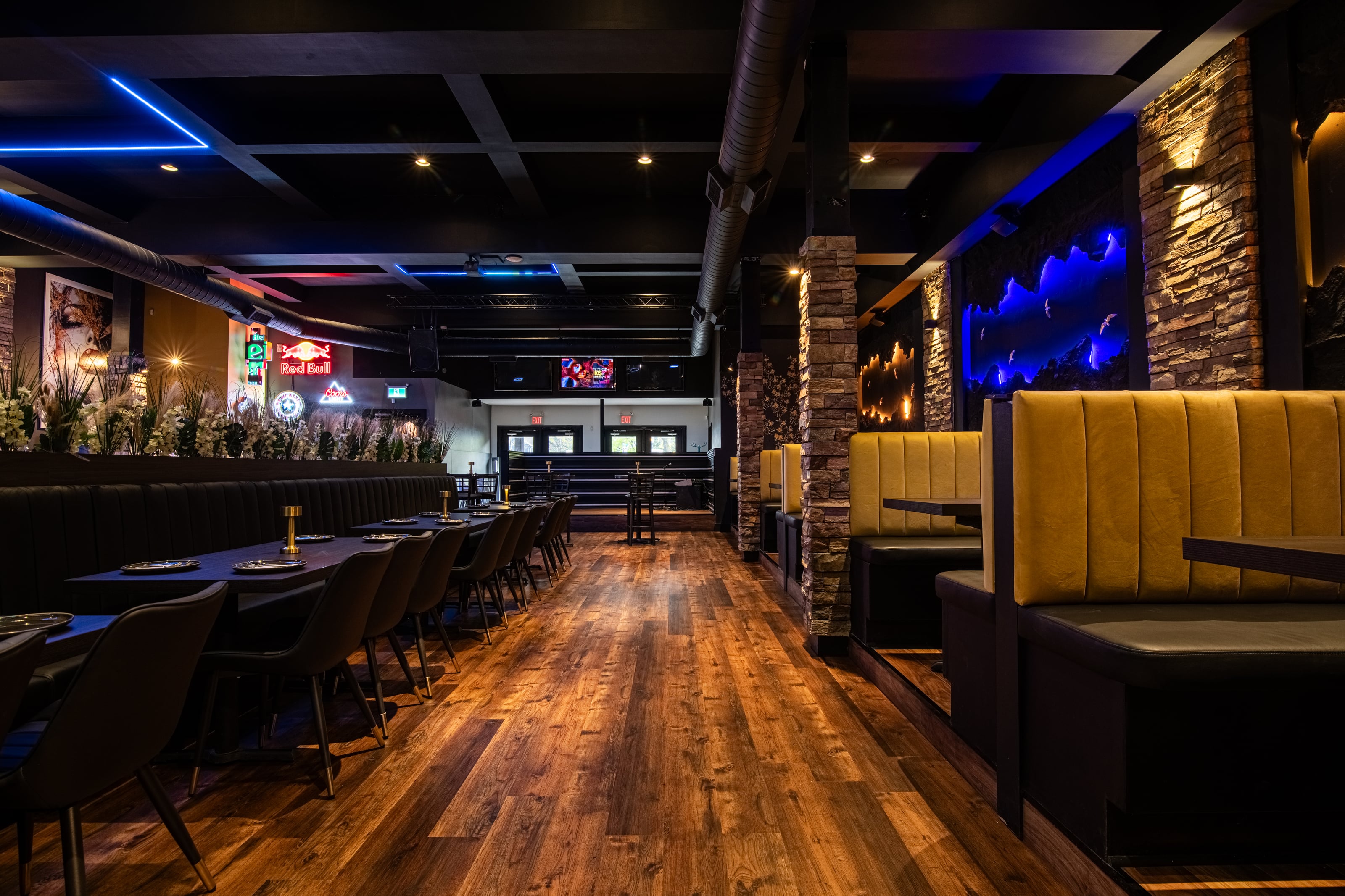 LA TIKKA HAMILTON — Restaurants interior design in Hamilton ON by Theia Design Studio — photo 5