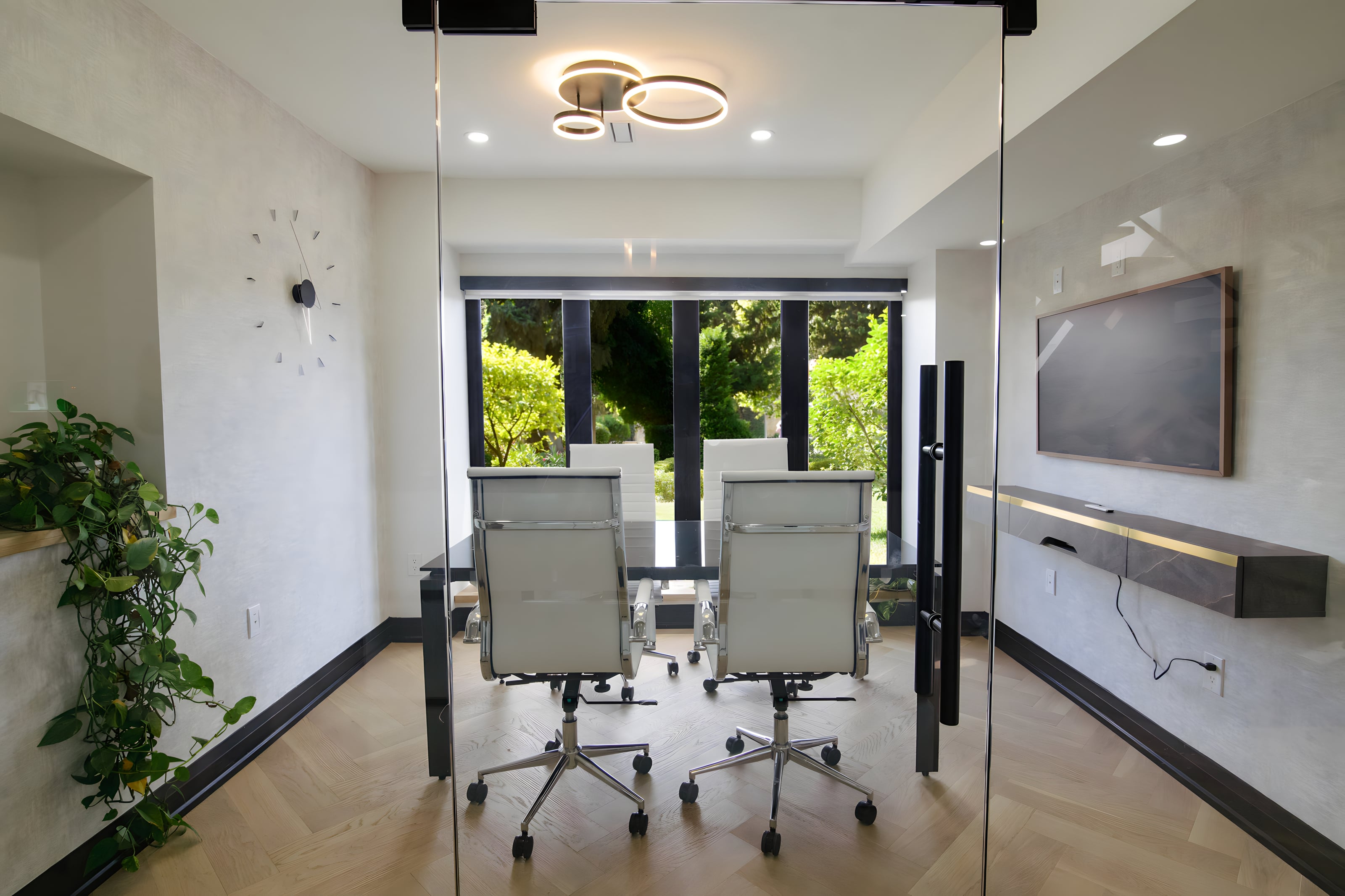 UL Lawyers — Office Design interior design in Burlington, ON by Theia Design Studio — photo 6