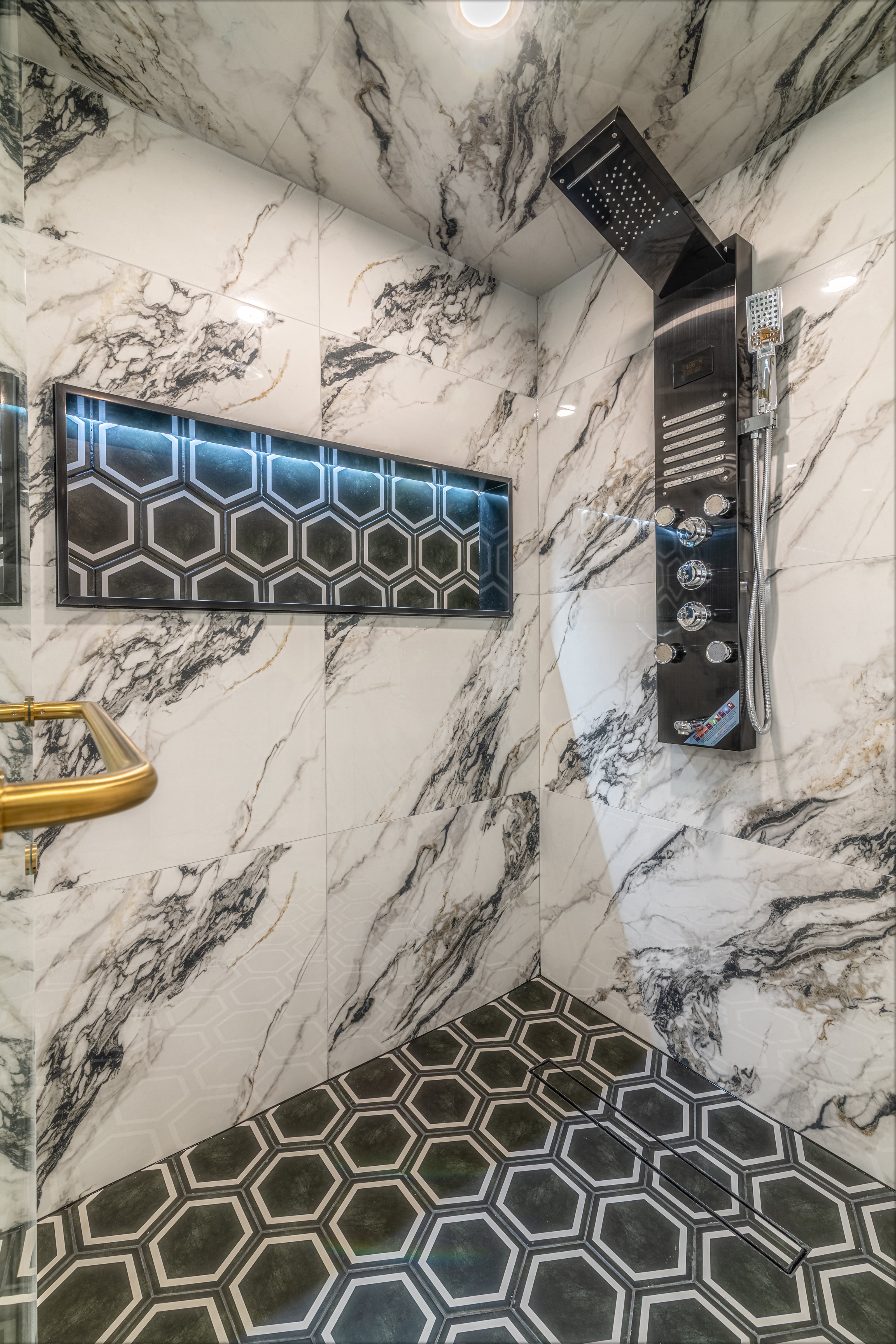 Seacliffe Basement — Basements interior design in Brampton, ON by Theia Design Studio — photo 7