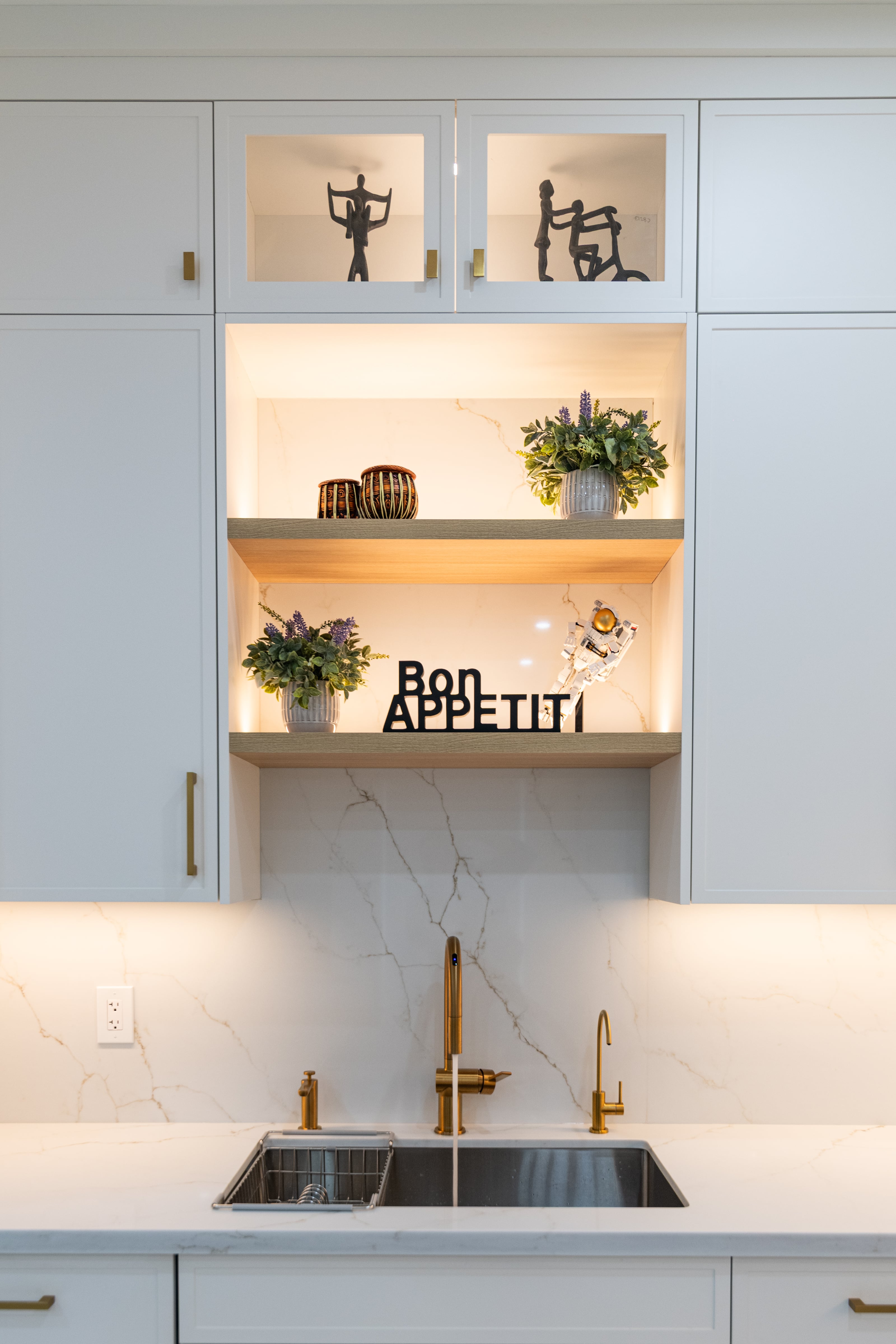 TonyRose Residence — Full Renovations interior design in Caledon, ON by Theia Design Studio — photo 13
